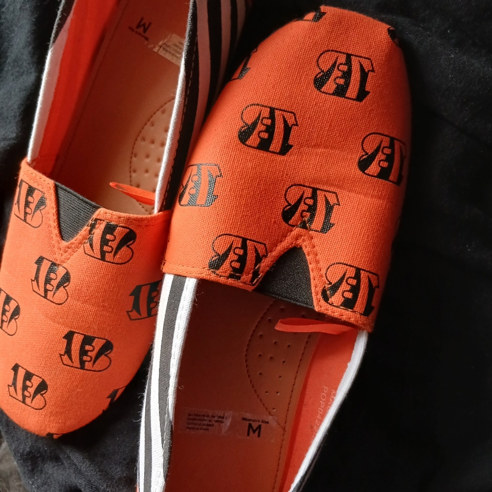 Broncos NFL comfortably flats